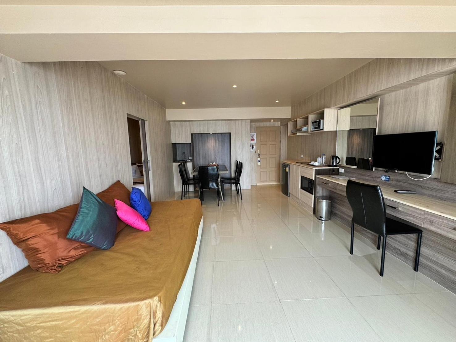 Condo Minium Patong Phuket Exterior photo